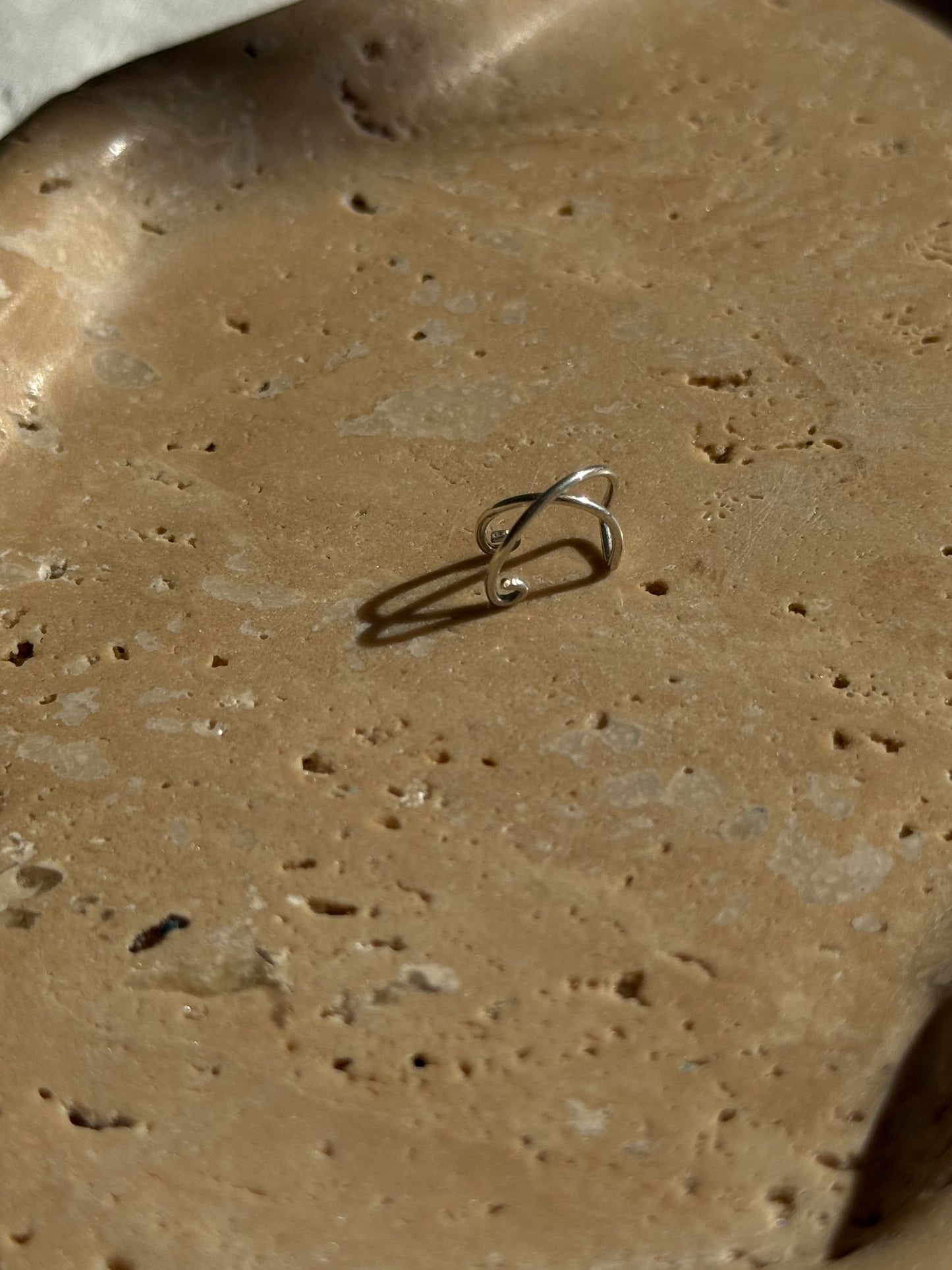Single ear cuff