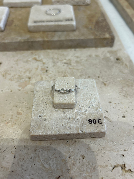 Hera ring pre order