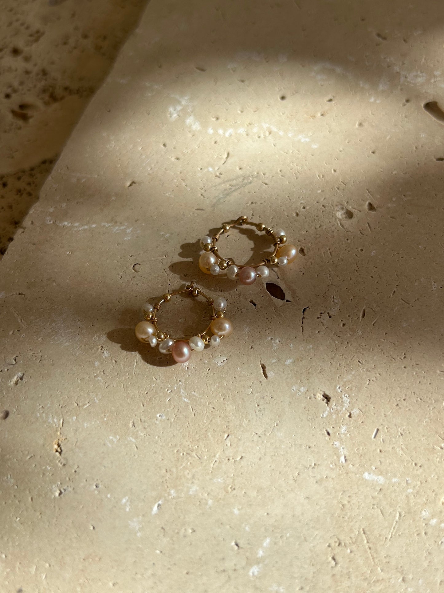 Créole écume, camaïeu de perles