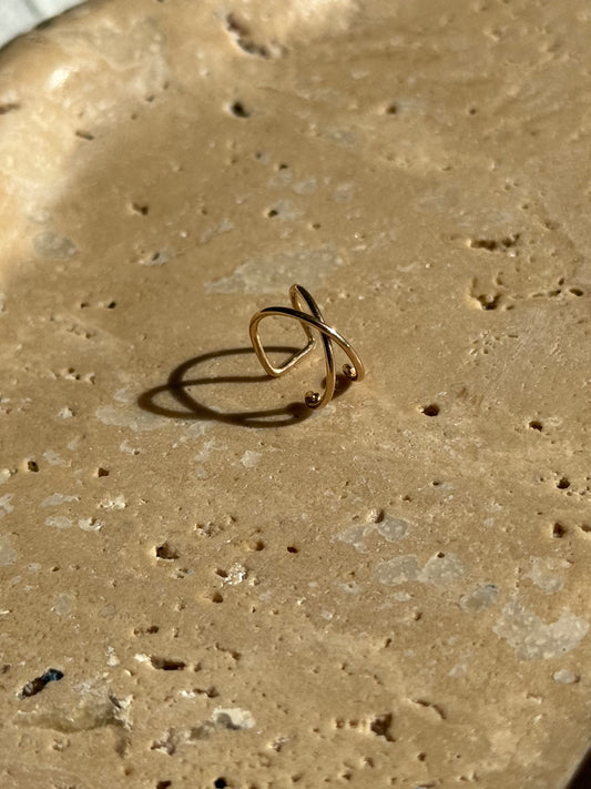 Single ear cuff