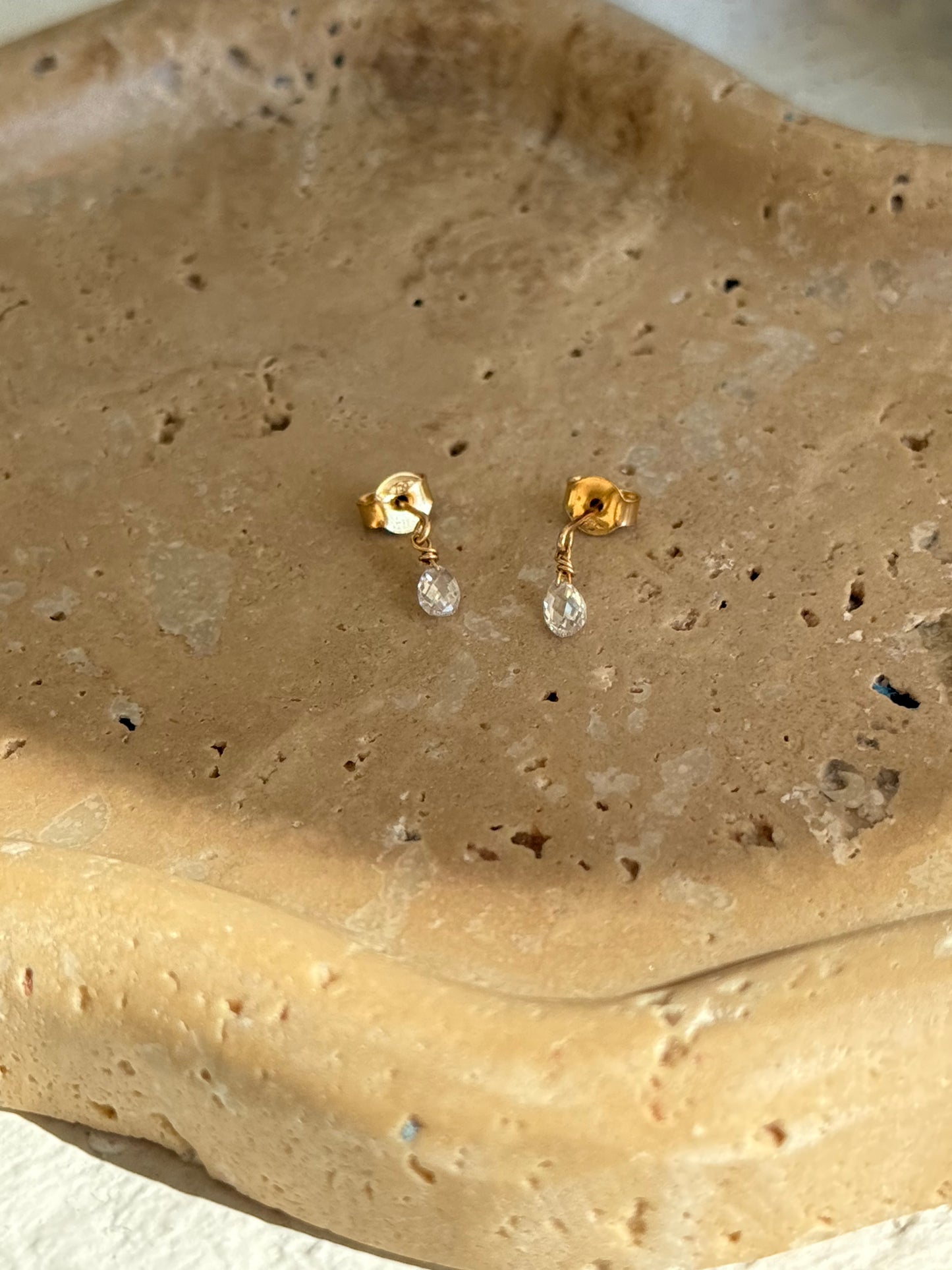 Puce pampille Mia or 18 carats