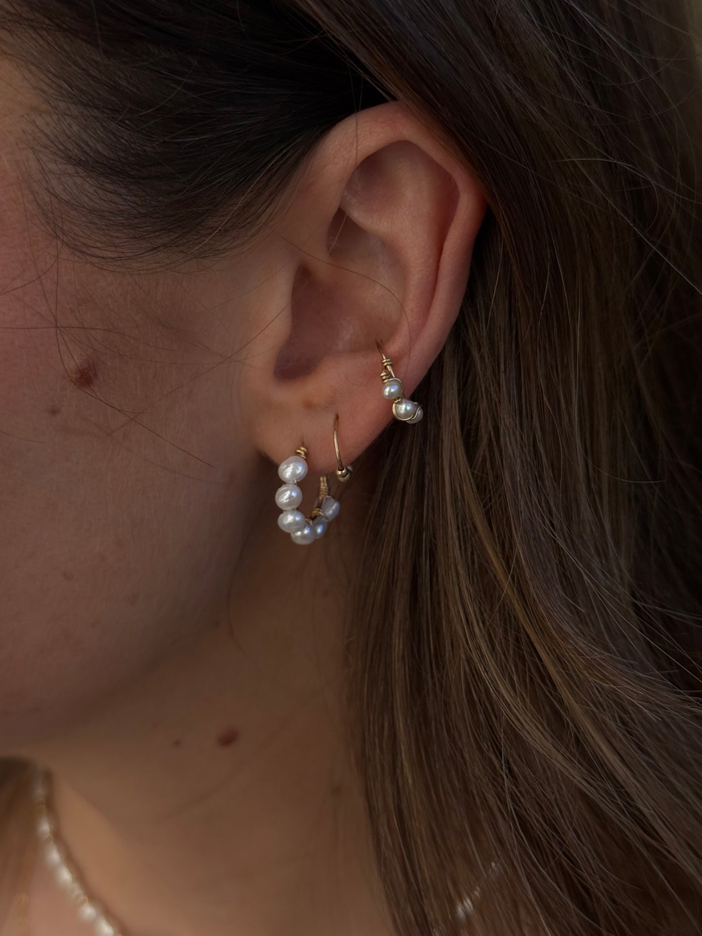Ear cuff wave
